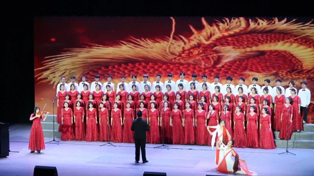 《繁花》:聪明的女人,对待男人的态度只有4个字